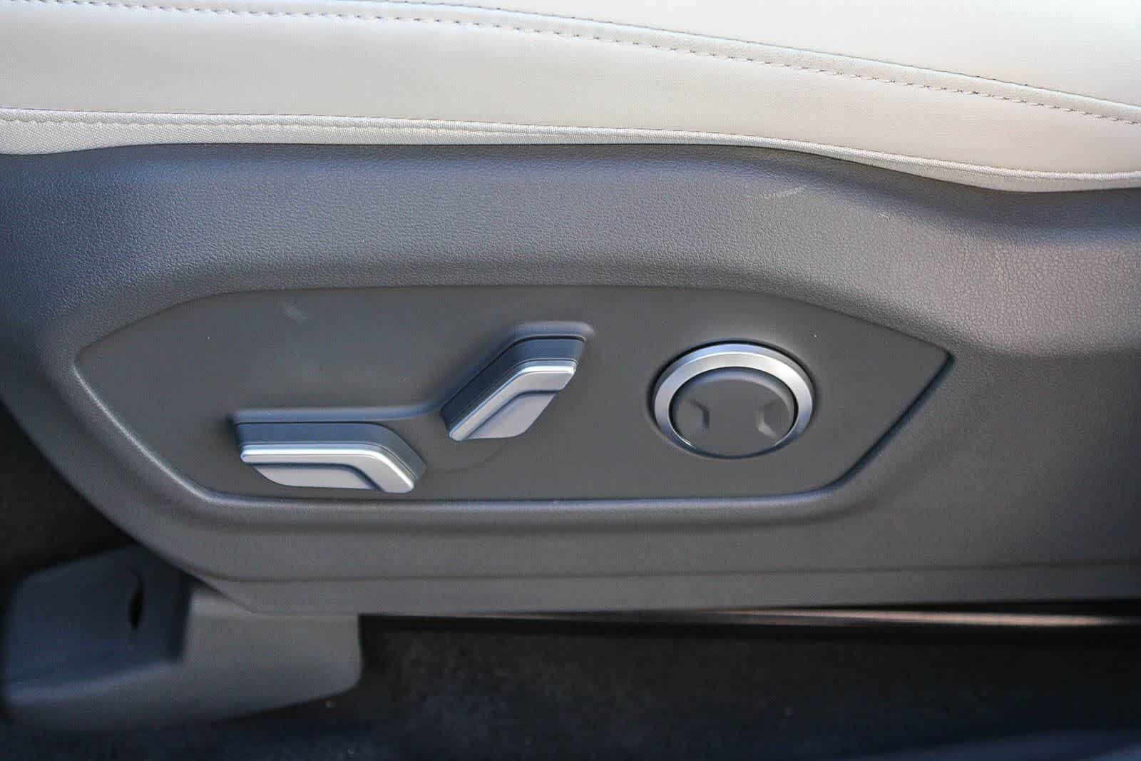 Thumbnail: 2026 Hyundai Santa Fe - 27