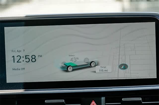 Thumbnail: 2023 Hyundai Ioniq 6 - 14