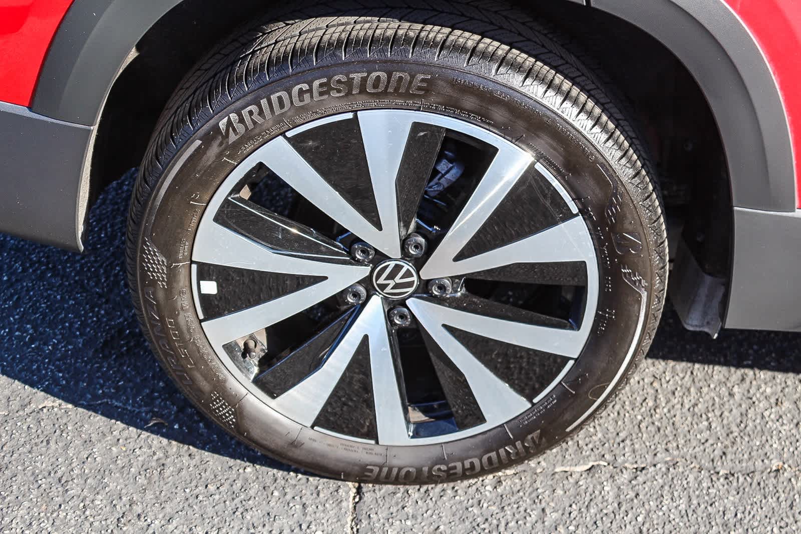 Thumbnail: 2023 Volkswagen Taos - 13