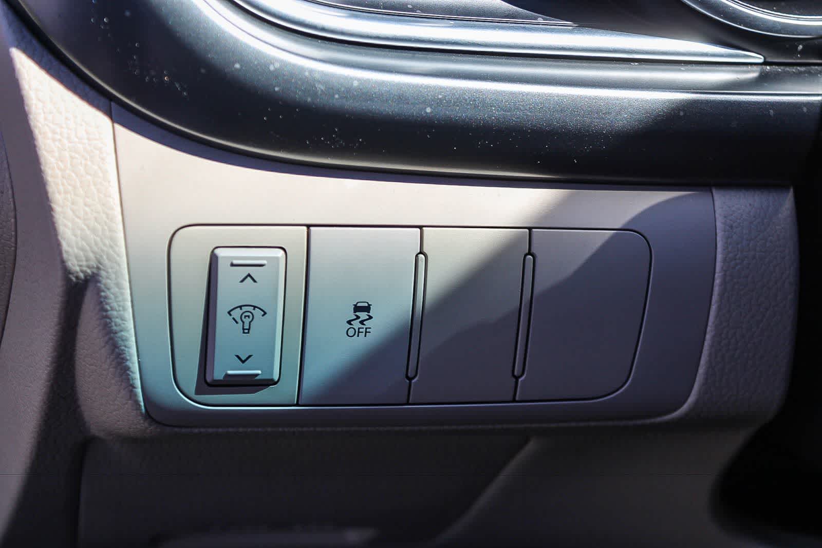 Thumbnail: 2015 Kia Optima - 27