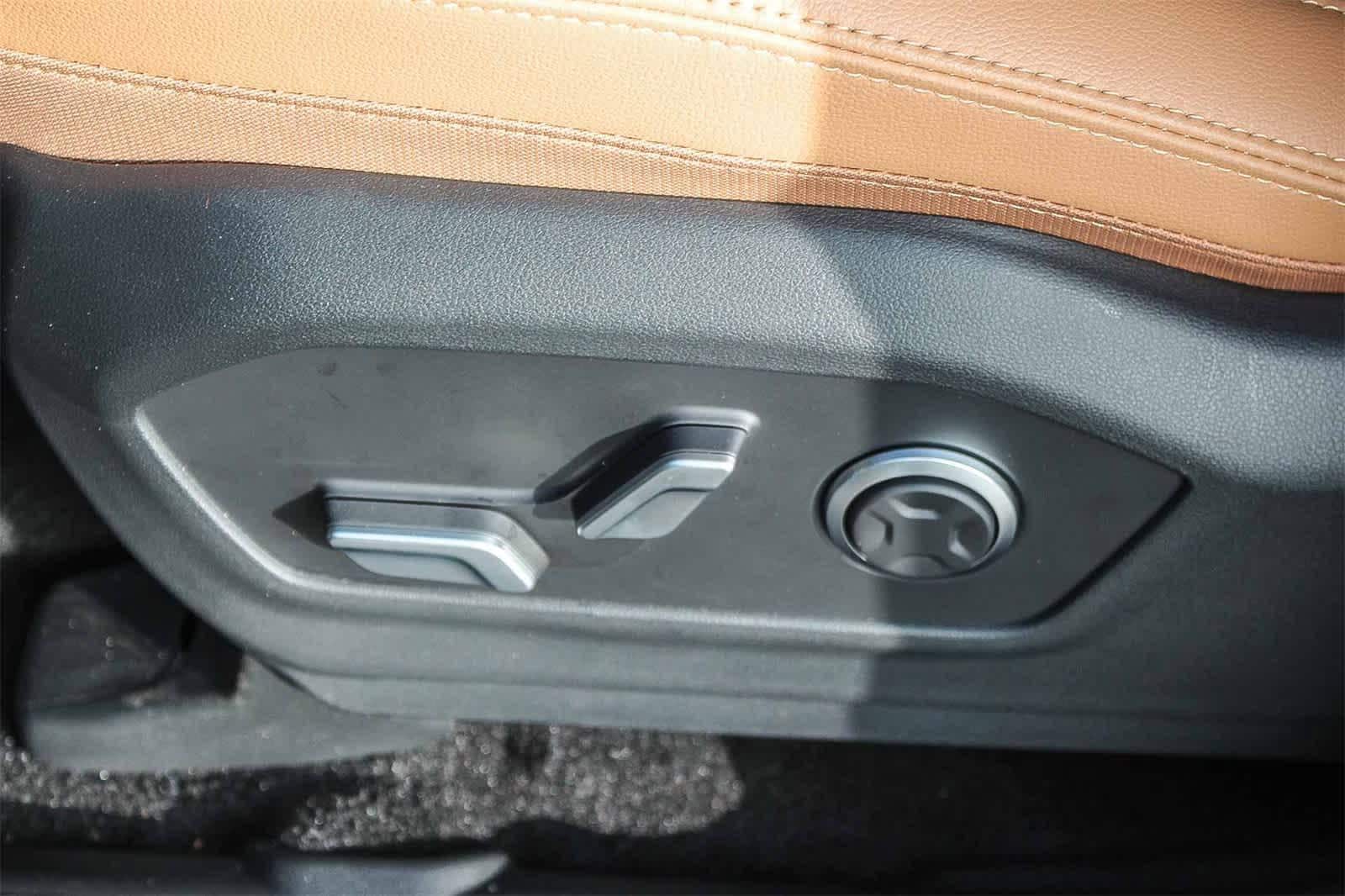 Thumbnail: 2026 Hyundai Santa Fe - 28