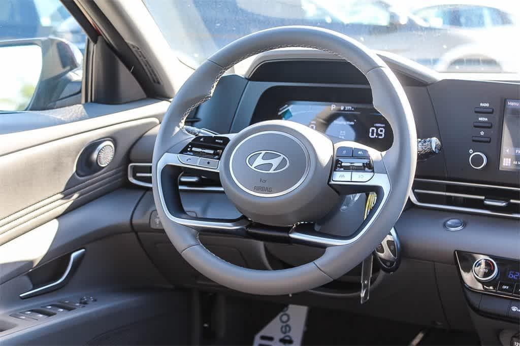 Thumbnail: 2026 Hyundai Elantra - 21