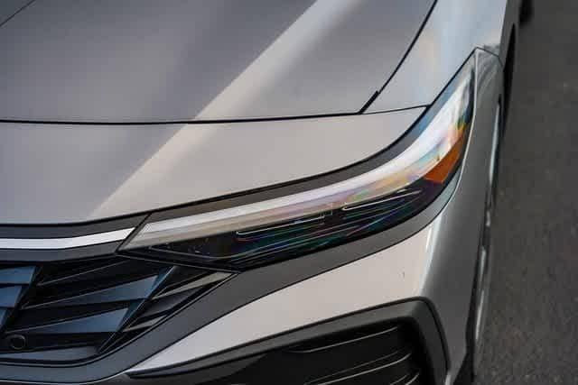 Thumbnail: 2025 Hyundai Elantra - 8