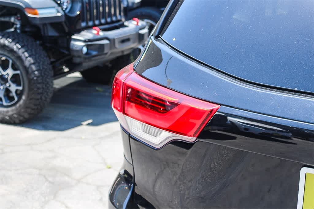 Thumbnail: 2018 Toyota Highlander - 7