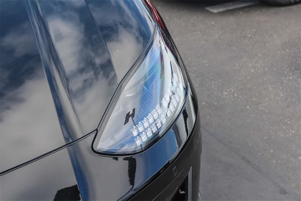 Thumbnail: 2023 Hyundai Ioniq 6 - 10