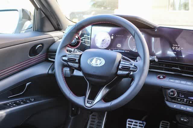 Thumbnail: 2025 Hyundai Elantra - 17