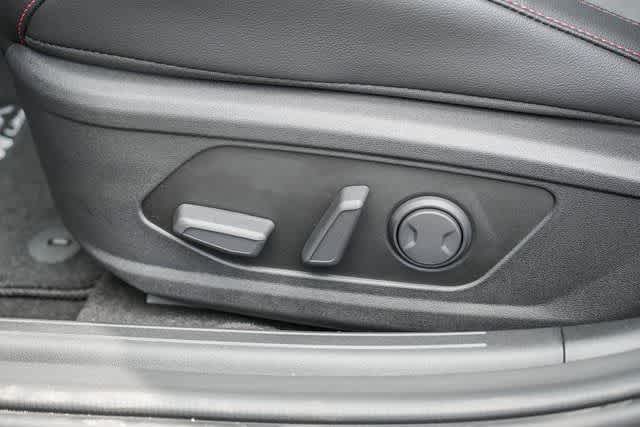 Thumbnail: 2025 Hyundai Elantra - 31