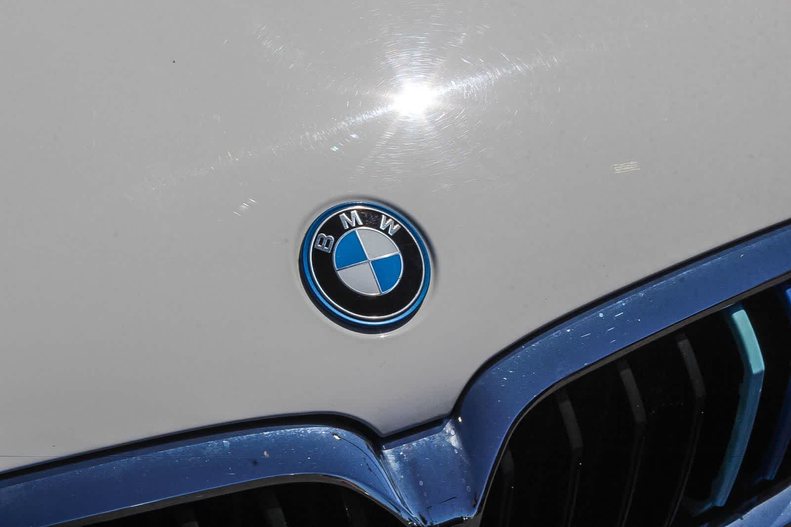 Thumbnail: 2023 BMW 5 Series - 13