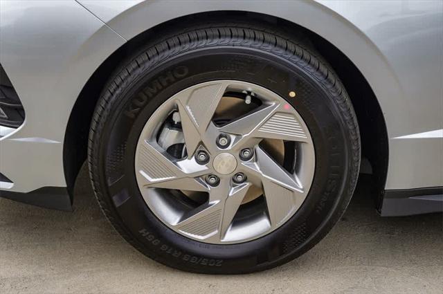 2025 Hyundai Sonata SE 10