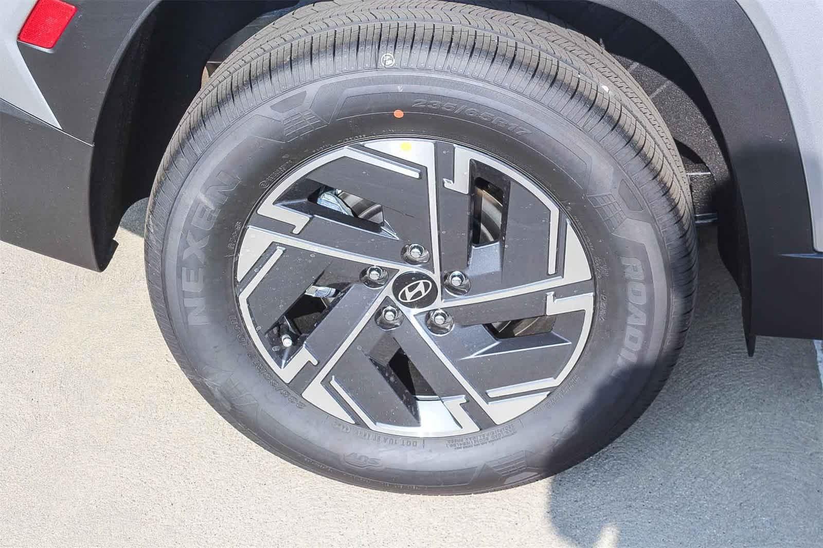 Thumbnail: 2026 Hyundai Tucson - 9