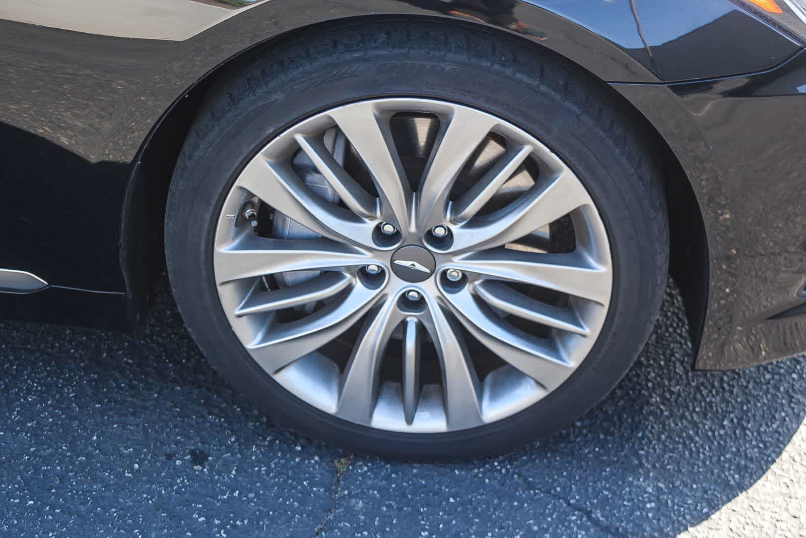 Thumbnail: 2017 Genesis G80 - 14