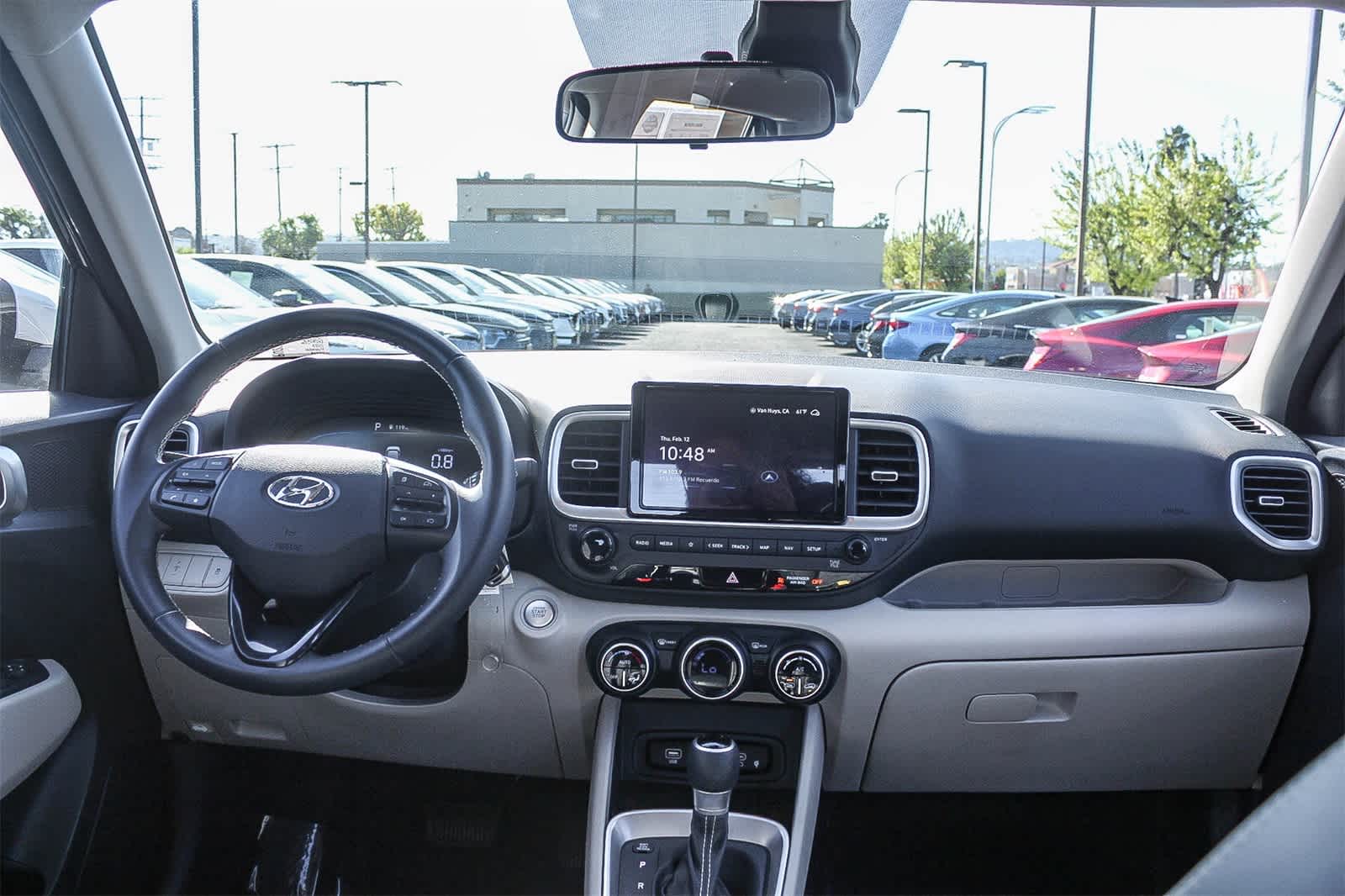 Thumbnail: 2023 Hyundai Venue - 16