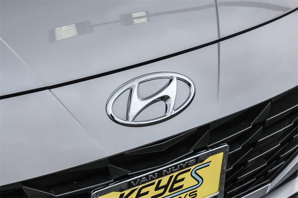 Thumbnail: 2023 Hyundai Elantra - 14