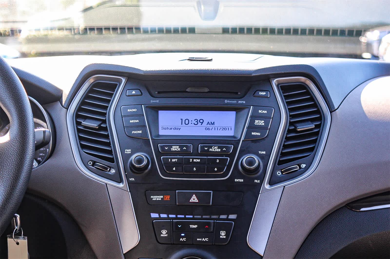 Thumbnail: 2013 Hyundai Santa Fe - 21