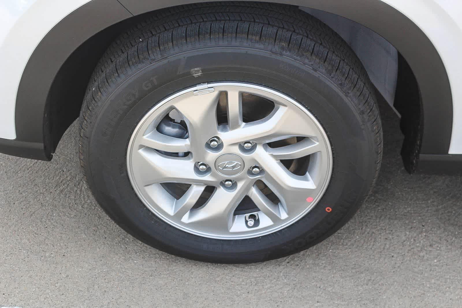 Thumbnail: 2026 Hyundai Venue - 11