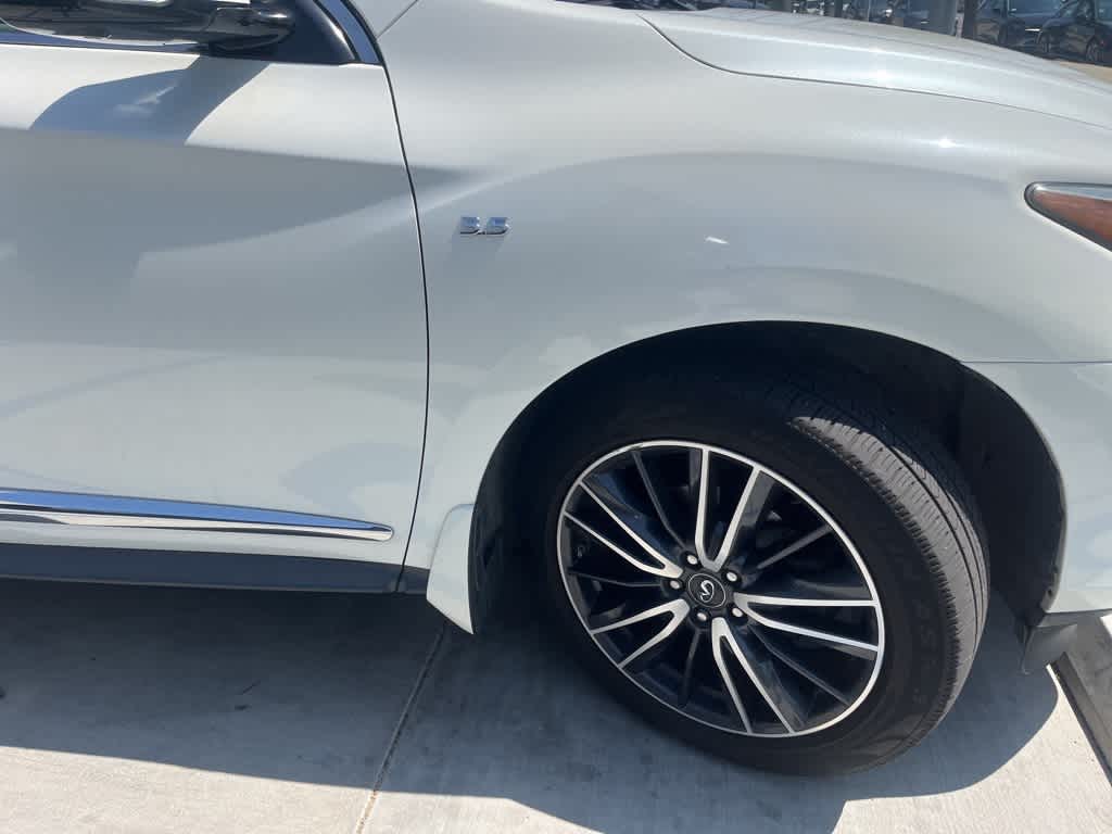 Thumbnail: 2016 INFINITI QX60 - 28