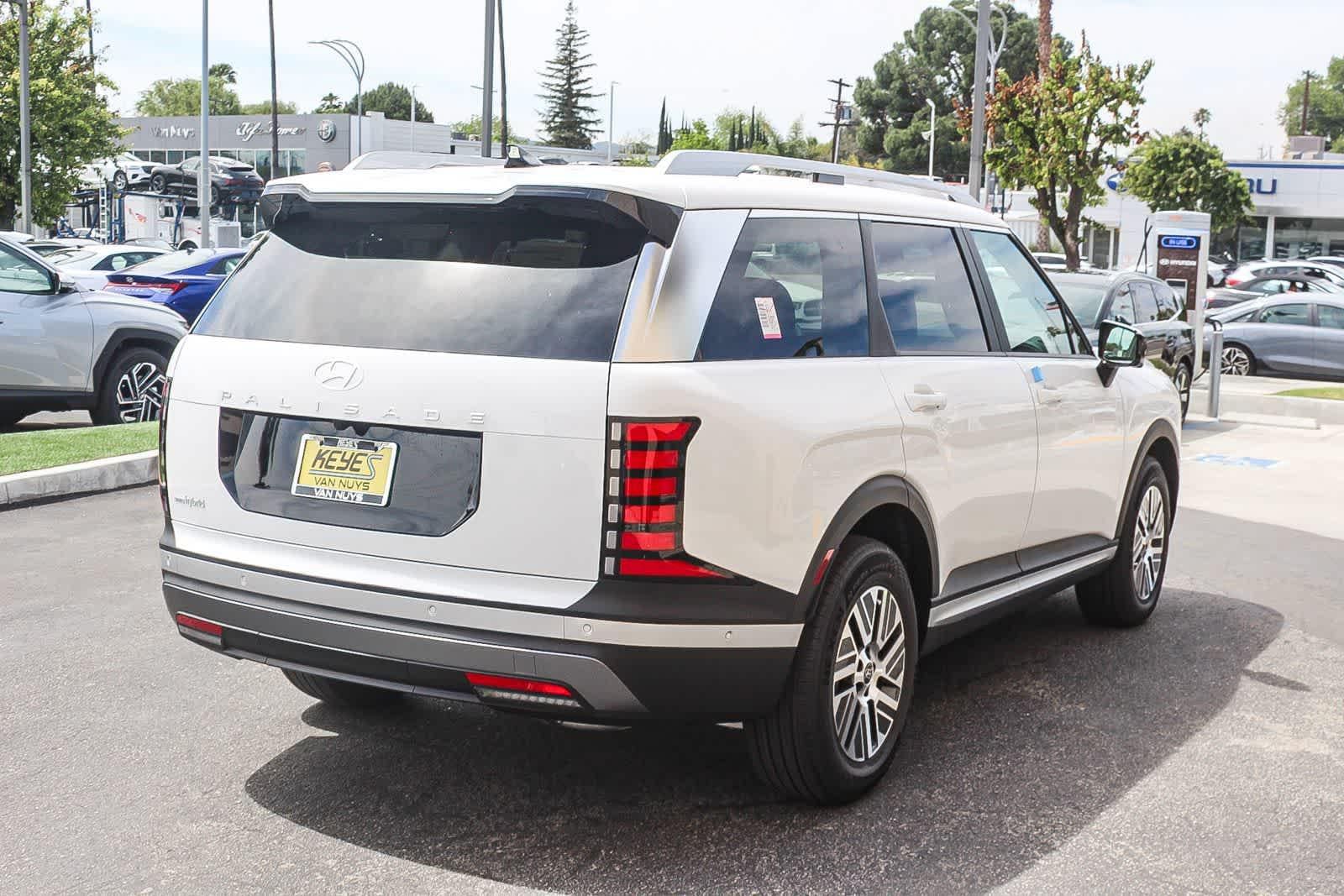 Thumbnail: 2026 Hyundai Palisade - 4