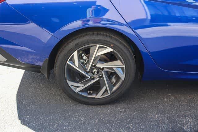 Thumbnail: 2025 Hyundai Elantra - 8