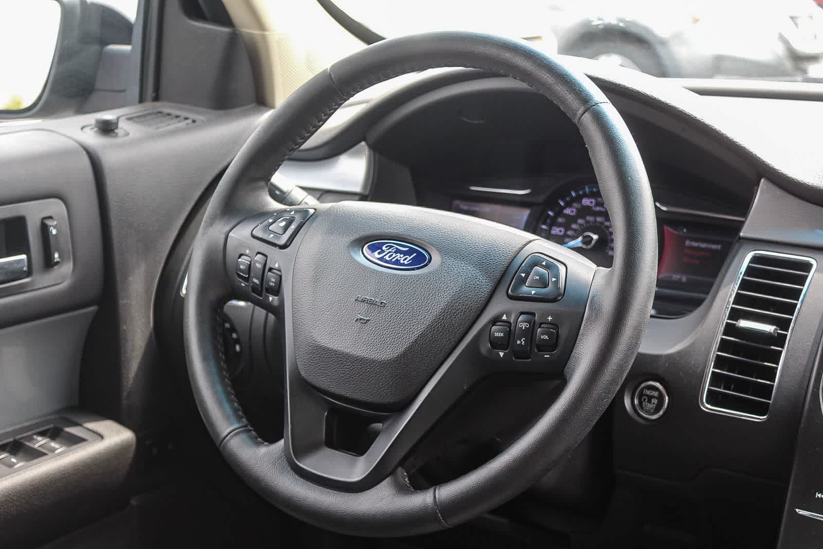 Thumbnail: 2015 Ford Flex - 22