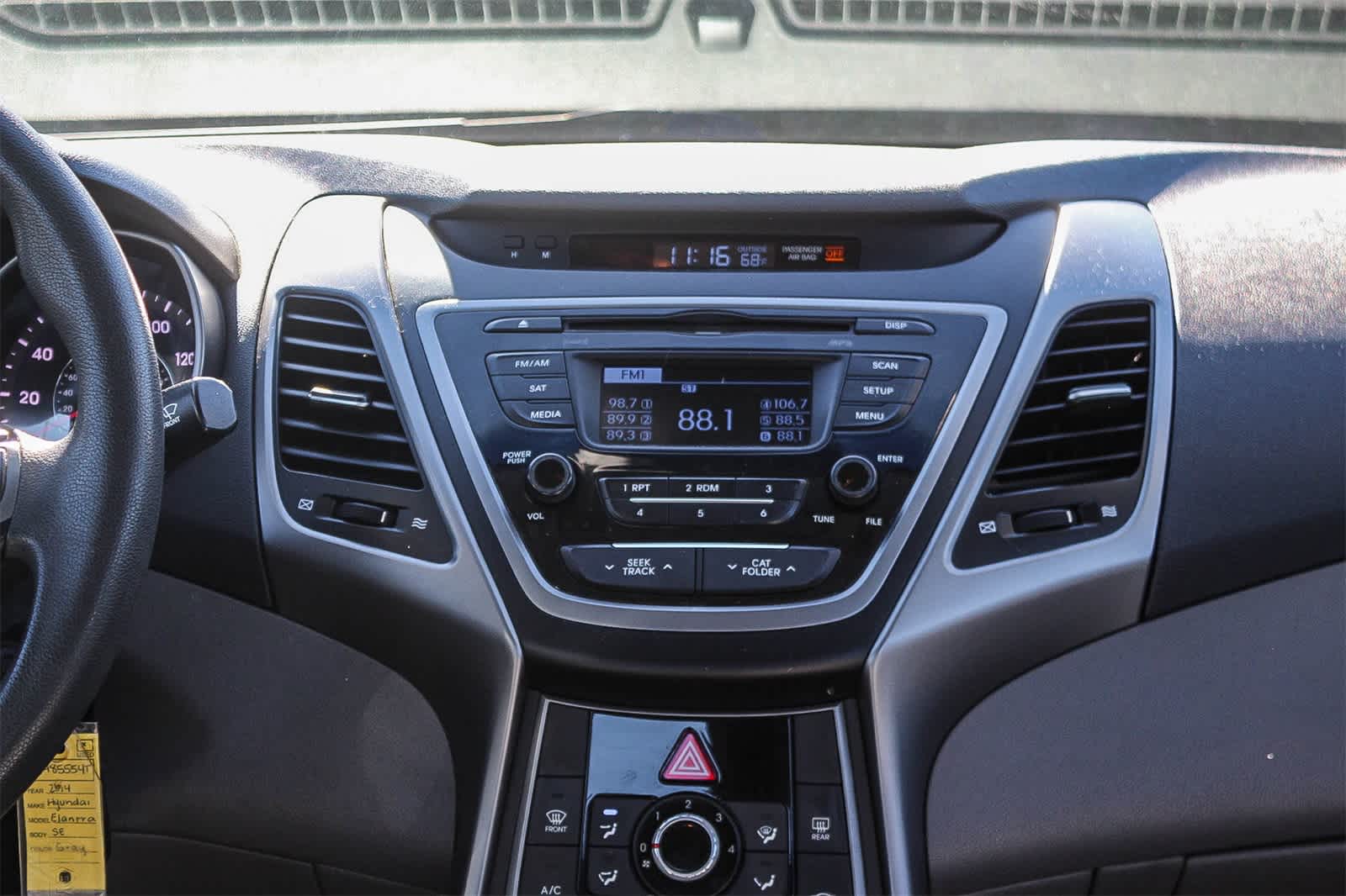 Thumbnail: 2014 Hyundai Elantra - 18