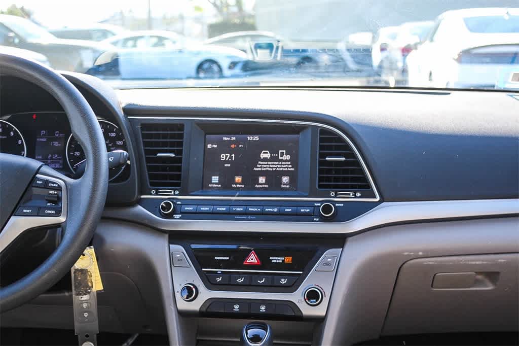 Thumbnail: 2017 Hyundai Elantra - 18