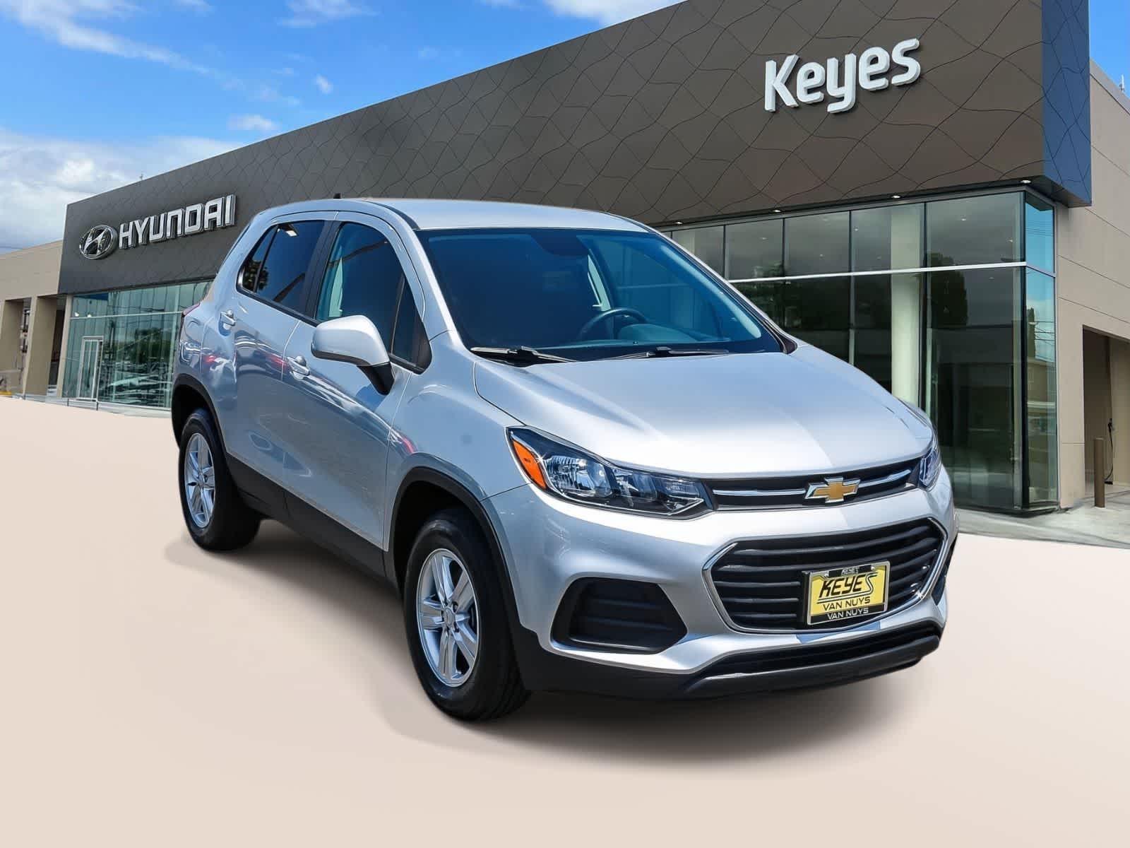Thumbnail: 2018 Chevrolet Trax - 2