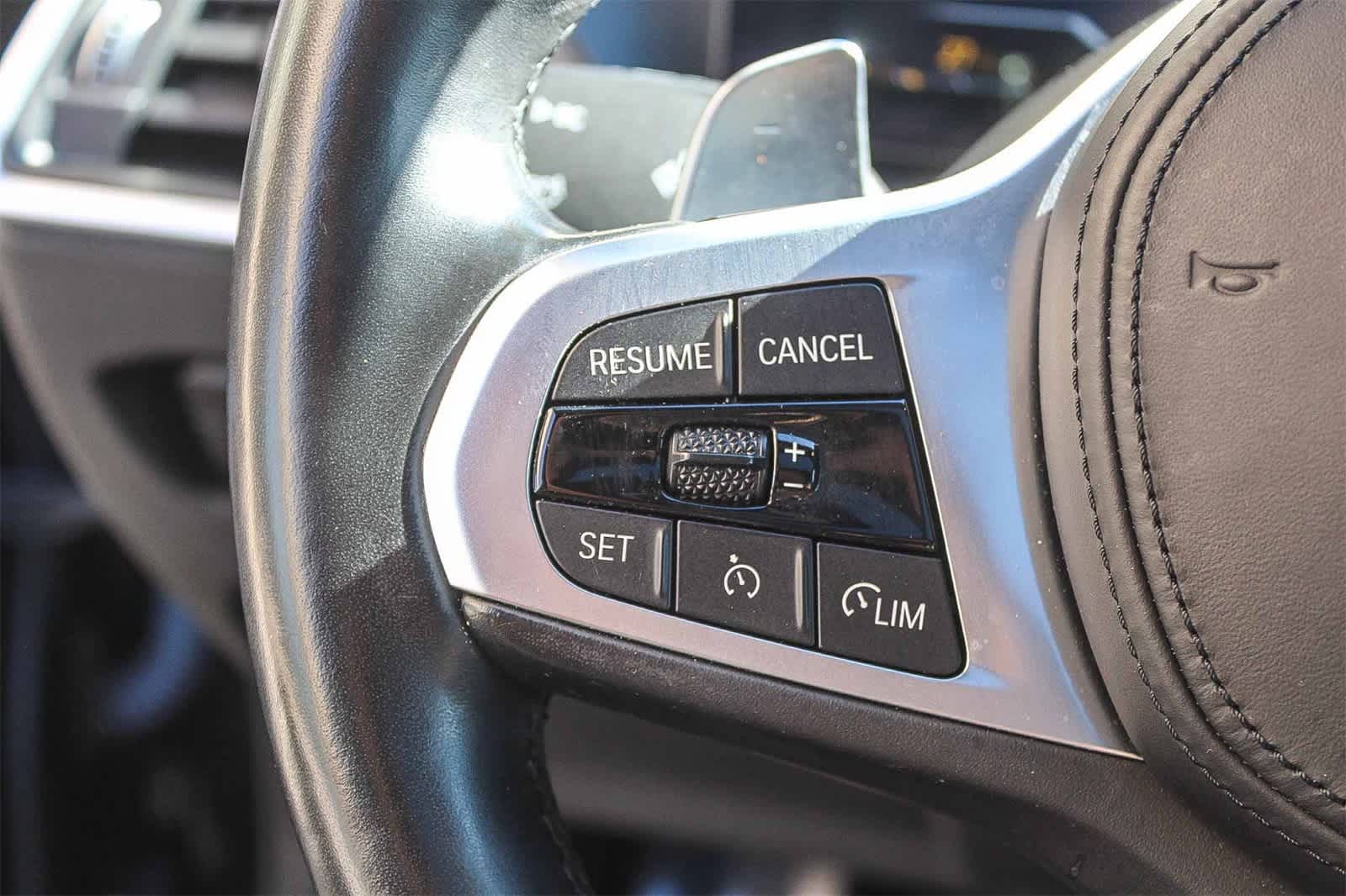 Thumbnail: 2023 BMW 3 Series - 32