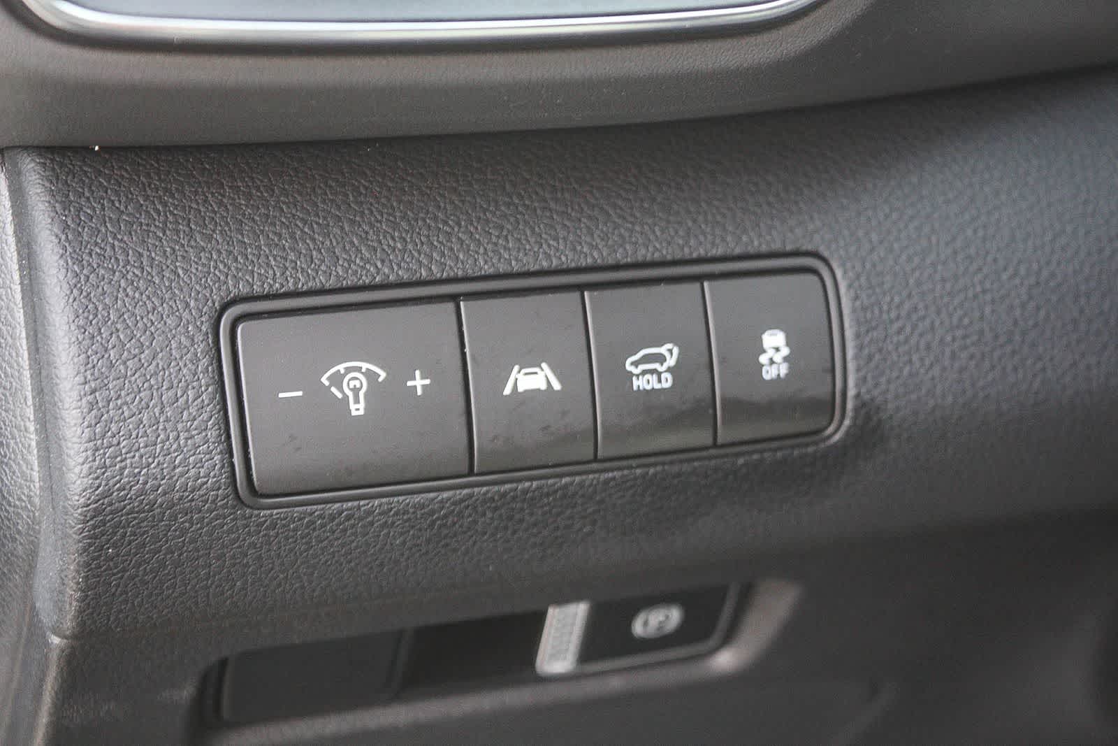 Thumbnail: 2023 Hyundai Santa Fe - 31