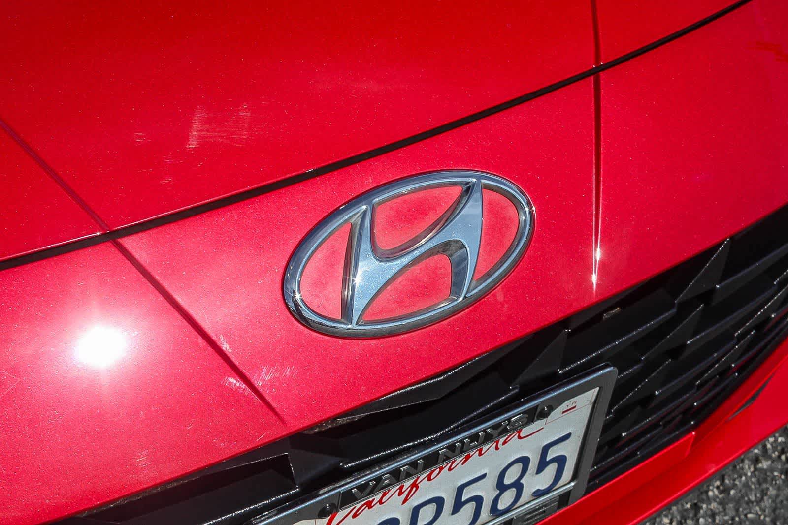 Thumbnail: 2023 Hyundai Elantra - 14