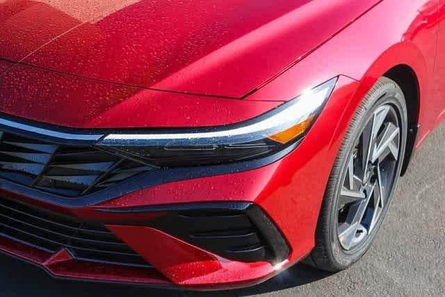 Thumbnail: 2025 Hyundai Elantra - 10