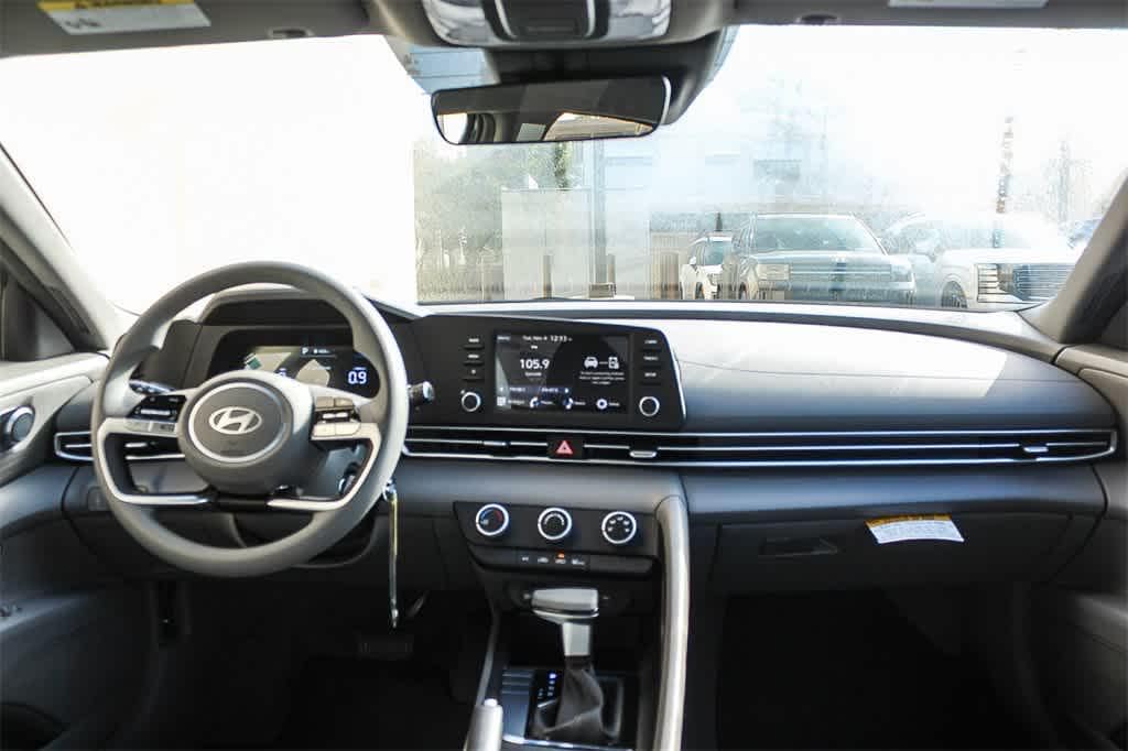 Thumbnail: 2026 Hyundai Elantra - 14