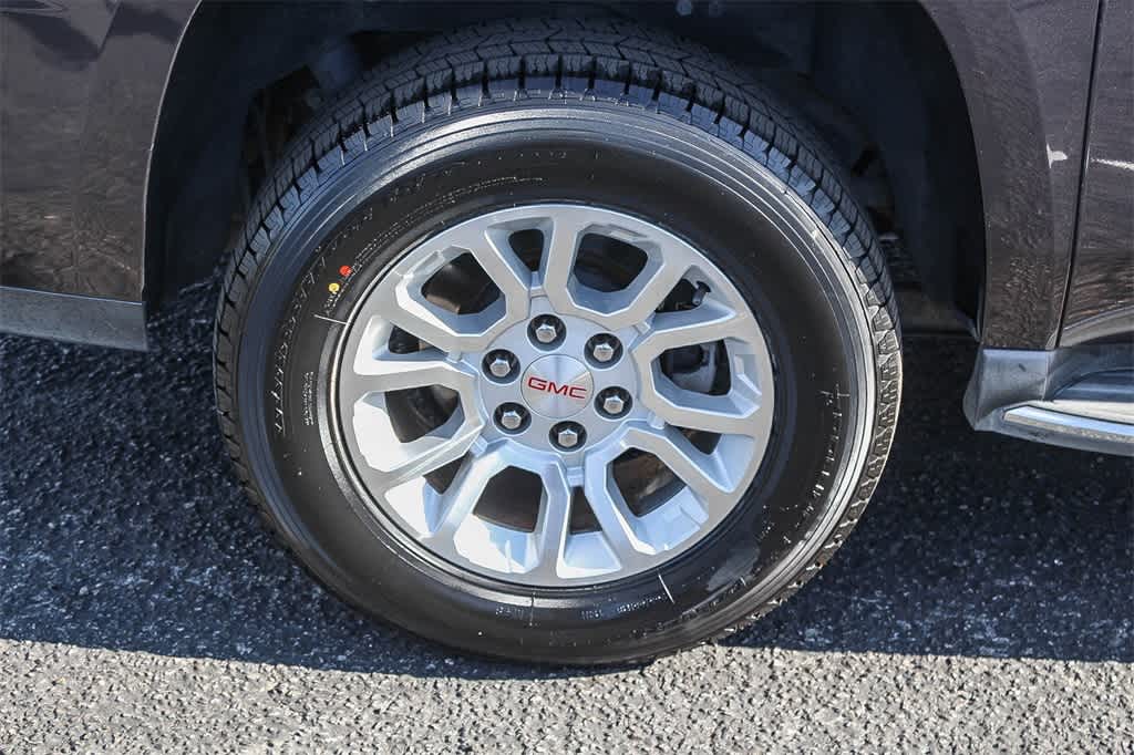 Thumbnail: 2015 GMC Yukon XL - 12