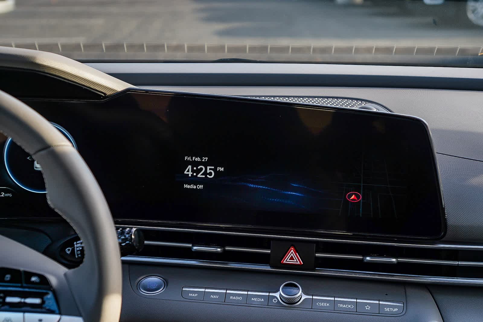 Thumbnail: 2025 Hyundai Elantra - 17