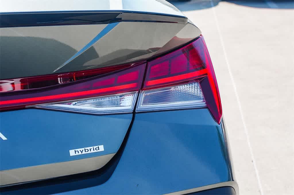 Thumbnail: 2025 Hyundai Elantra - 11