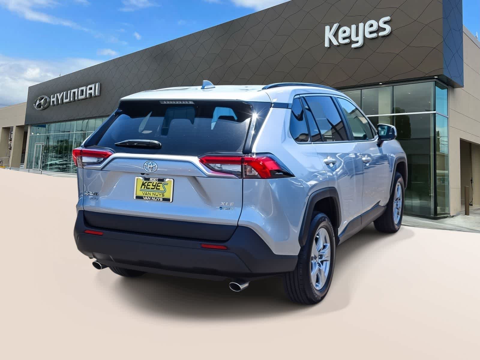 Thumbnail: 2025 Toyota RAV4 - 3