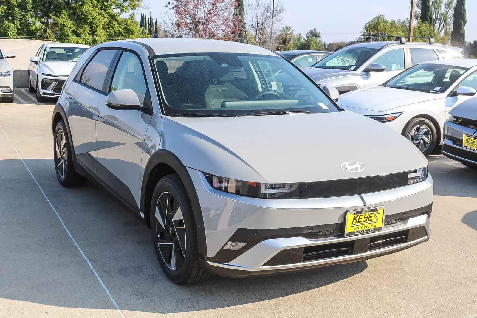 Thumbnail: 2026 Hyundai Ioniq 5 - 3