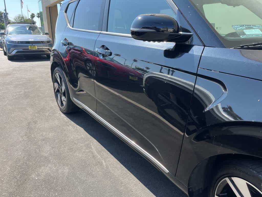 Thumbnail: 2023 Kia Soul - 21