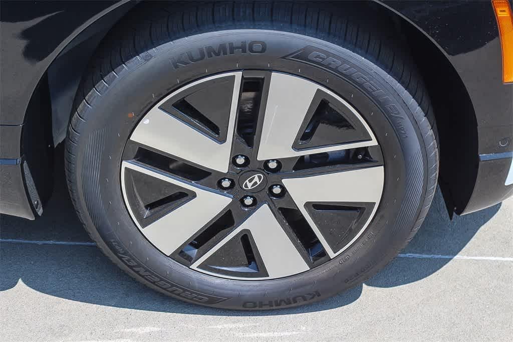 Thumbnail: 2026 Hyundai Ioniq - 9