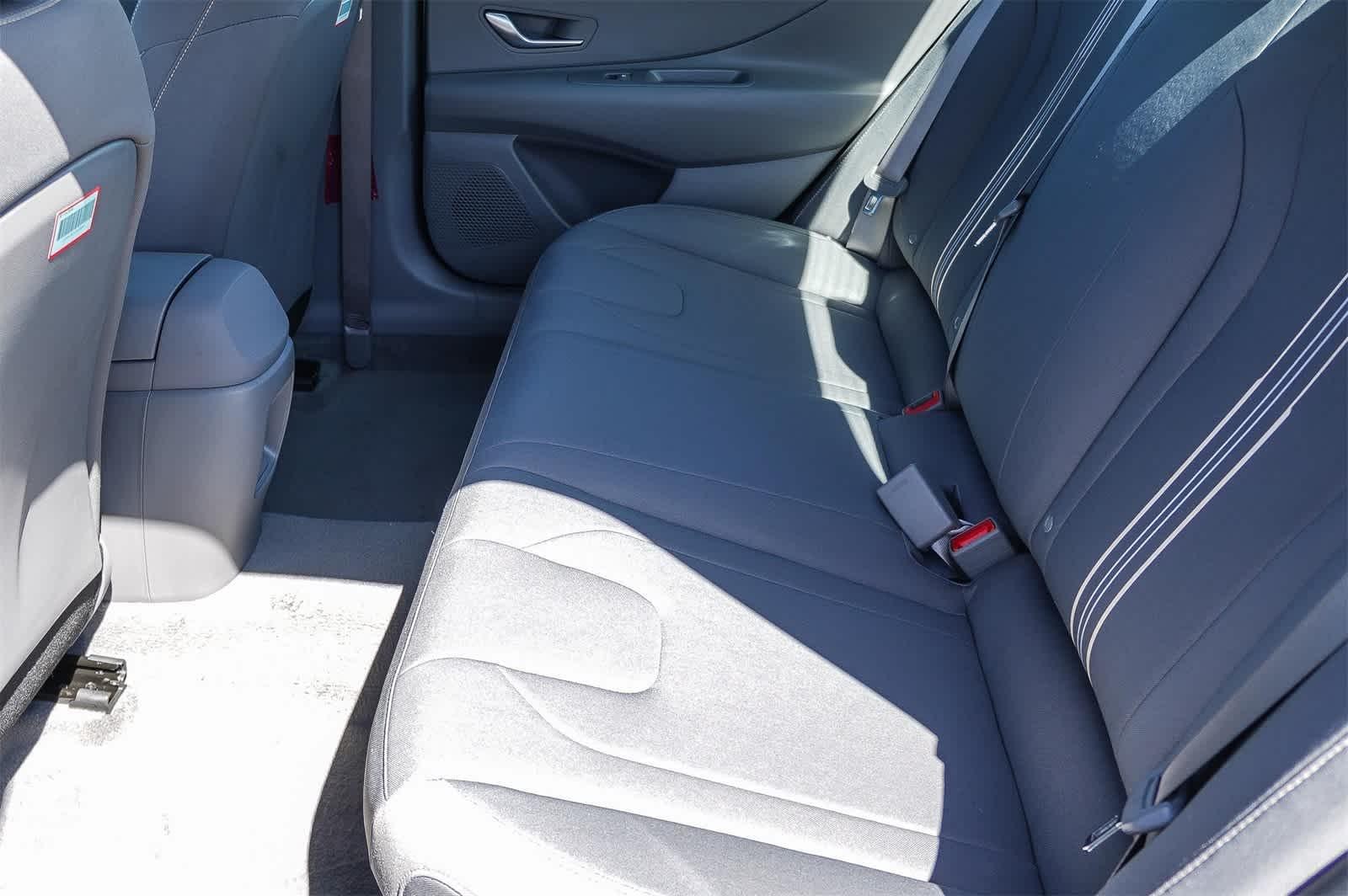 Thumbnail: 2025 Hyundai Elantra - 27