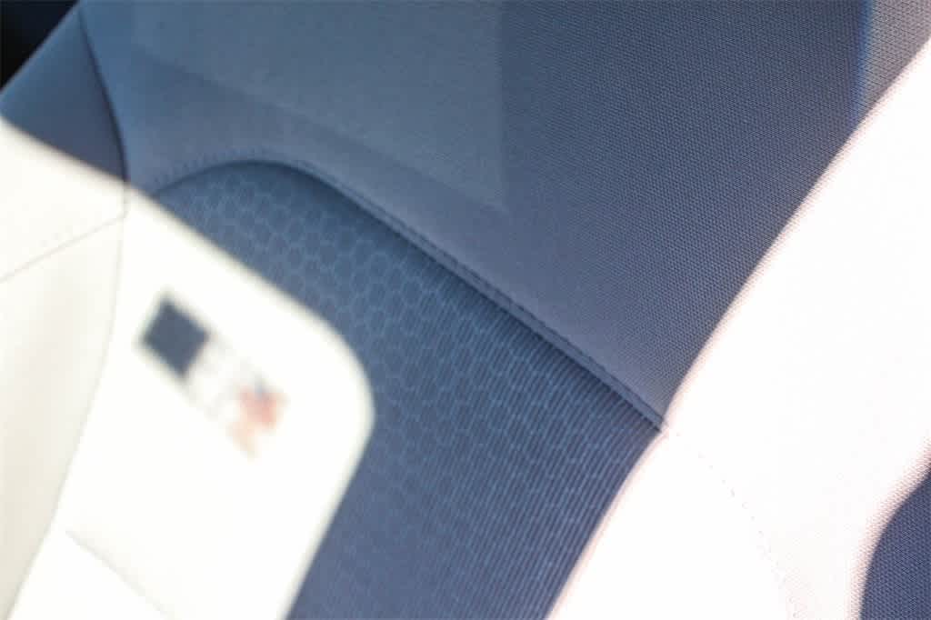 Thumbnail: 2017 Hyundai Elantra - 35