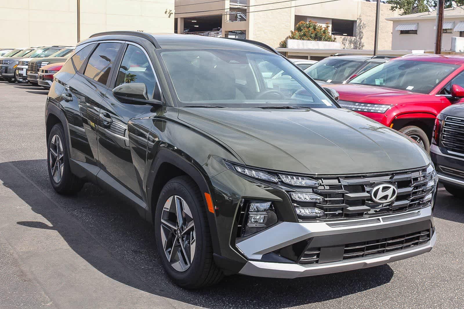 Thumbnail: 2026 Hyundai Tucson - 3