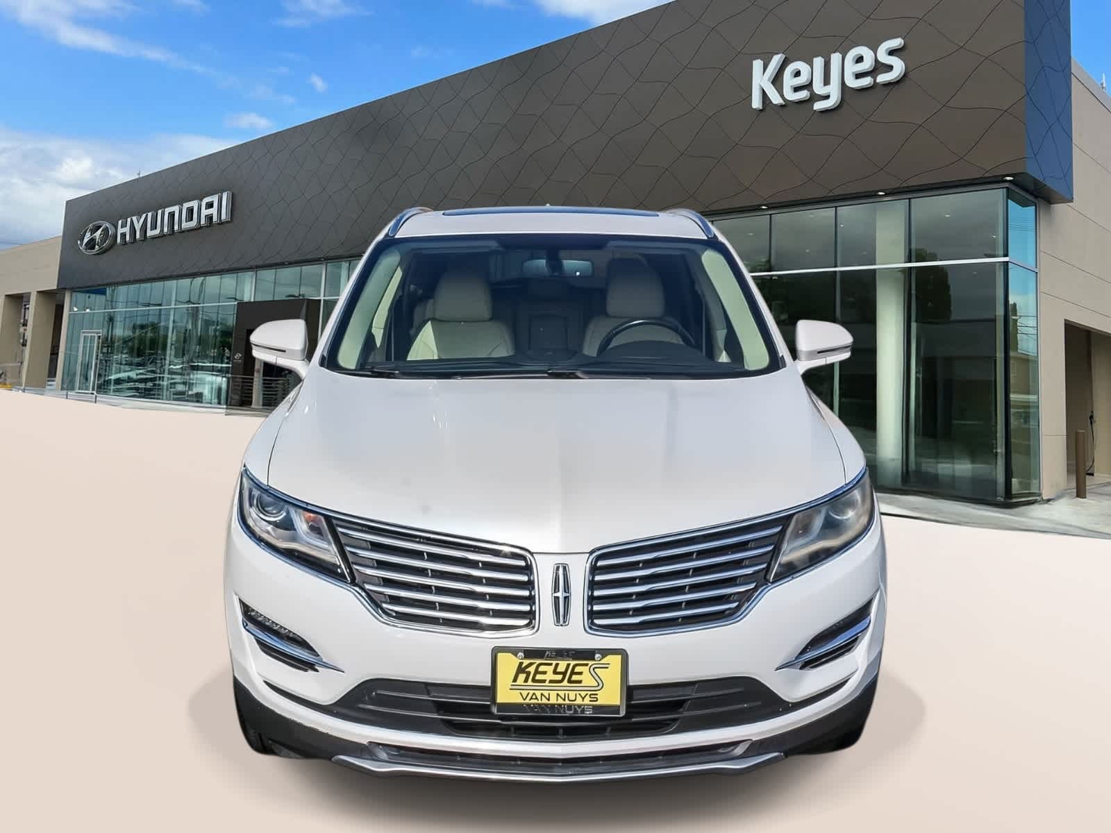 Thumbnail: 2015 Lincoln MKC - 2