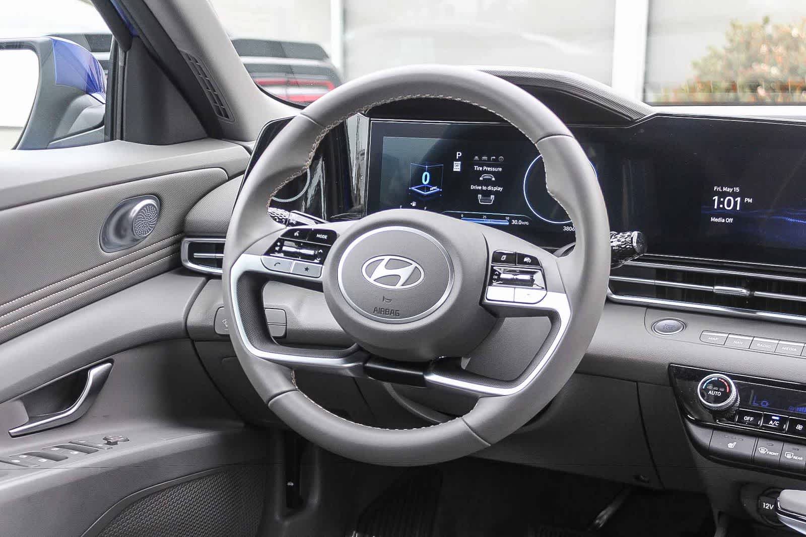 Thumbnail: 2025 Hyundai Elantra - 19