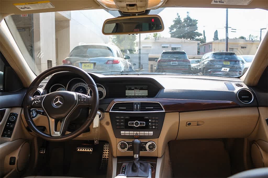 Thumbnail: 2013 Mercedes-Benz C-Class - 12