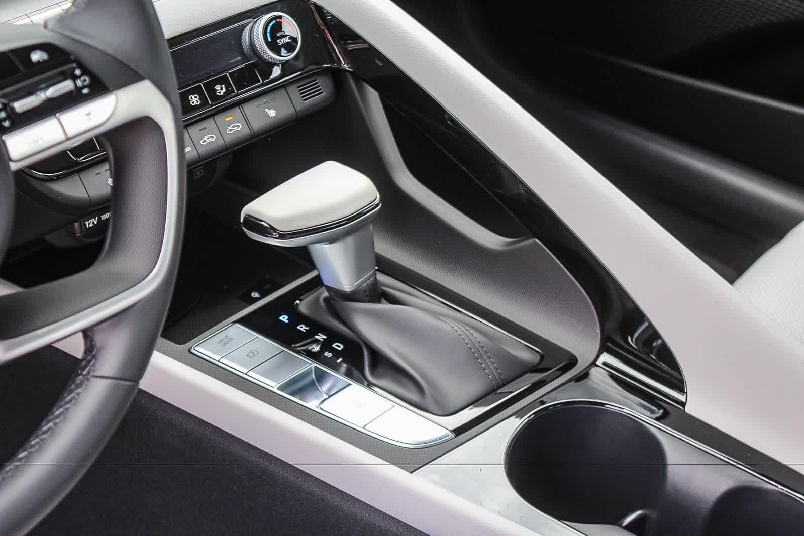 Thumbnail: 2026 Hyundai Elantra - 26