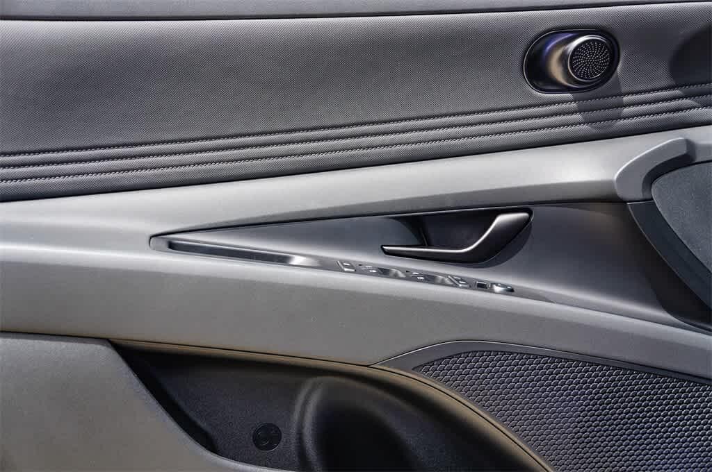 Thumbnail: 2025 Hyundai Elantra - 21