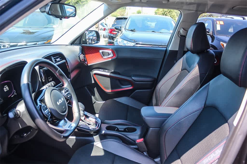Thumbnail: 2023 Kia Soul - 17