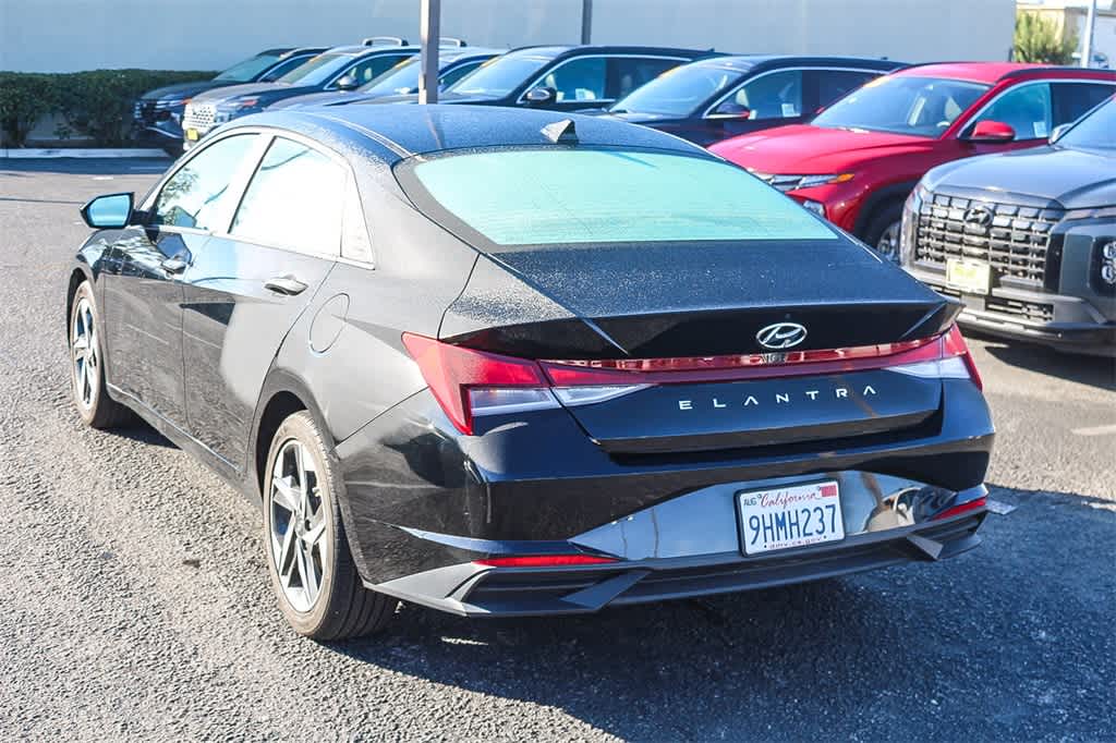 Thumbnail: 2023 Hyundai Elantra - 7