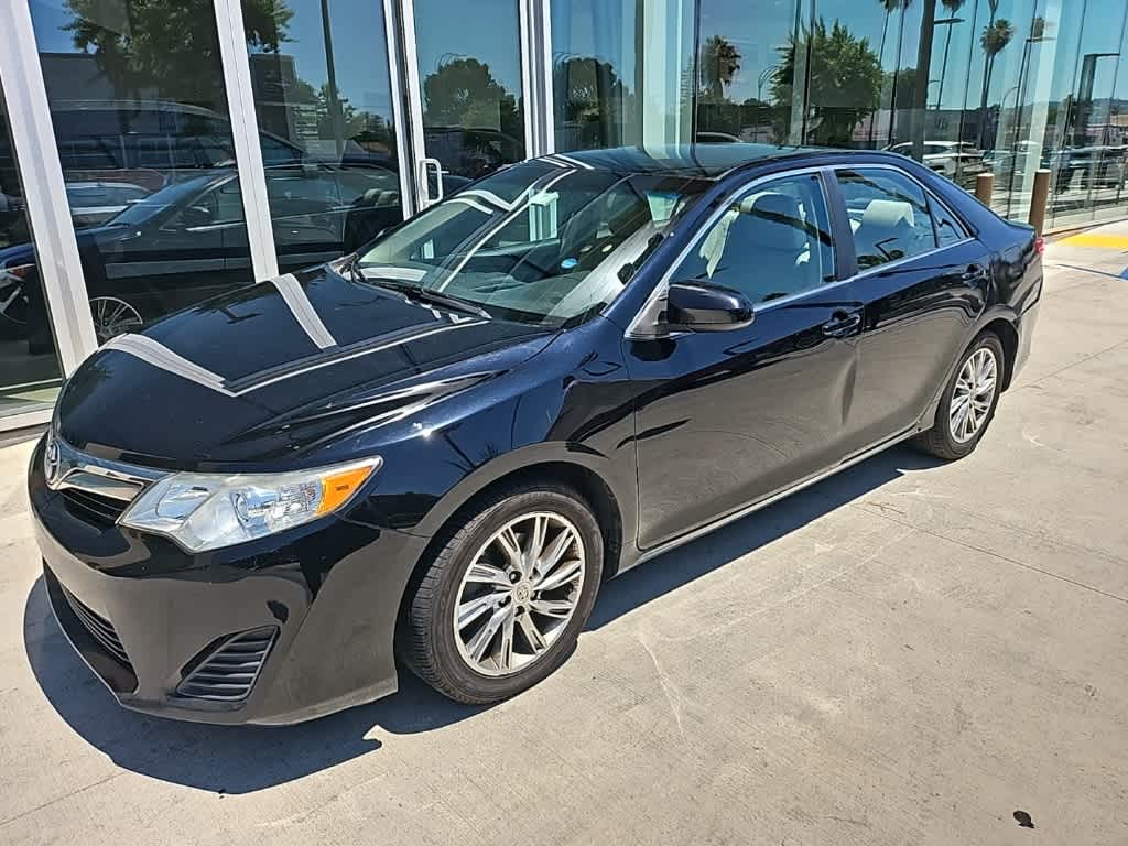 2012 Toyota Camry LE -
                  Van Nuys, CA