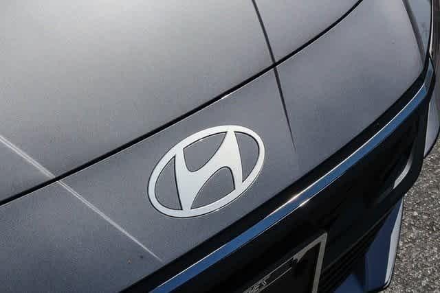 Thumbnail: 2025 Hyundai Elantra - 13